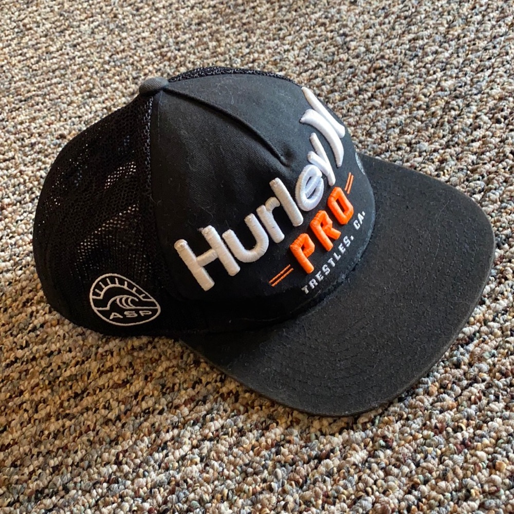 Hurley pro trucket styled cap